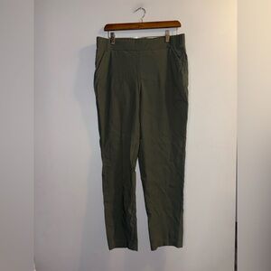 Modern Ambition | Green Travel Pants